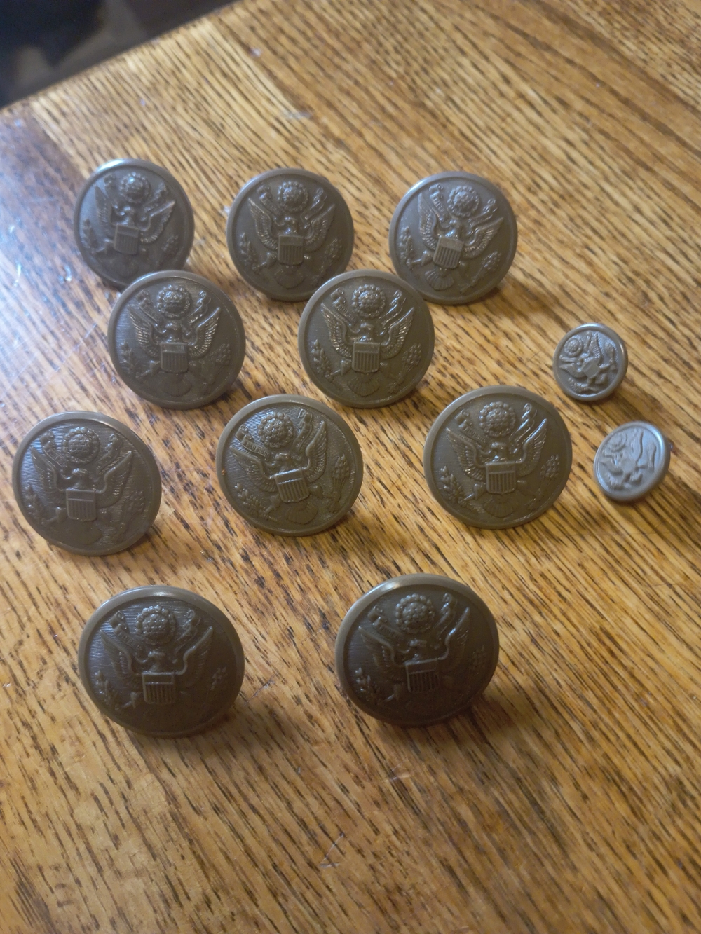 WWII US Army HBW Plastic Buttons Set-Lot of 12 Overcoat Buttons 10Large & 2small